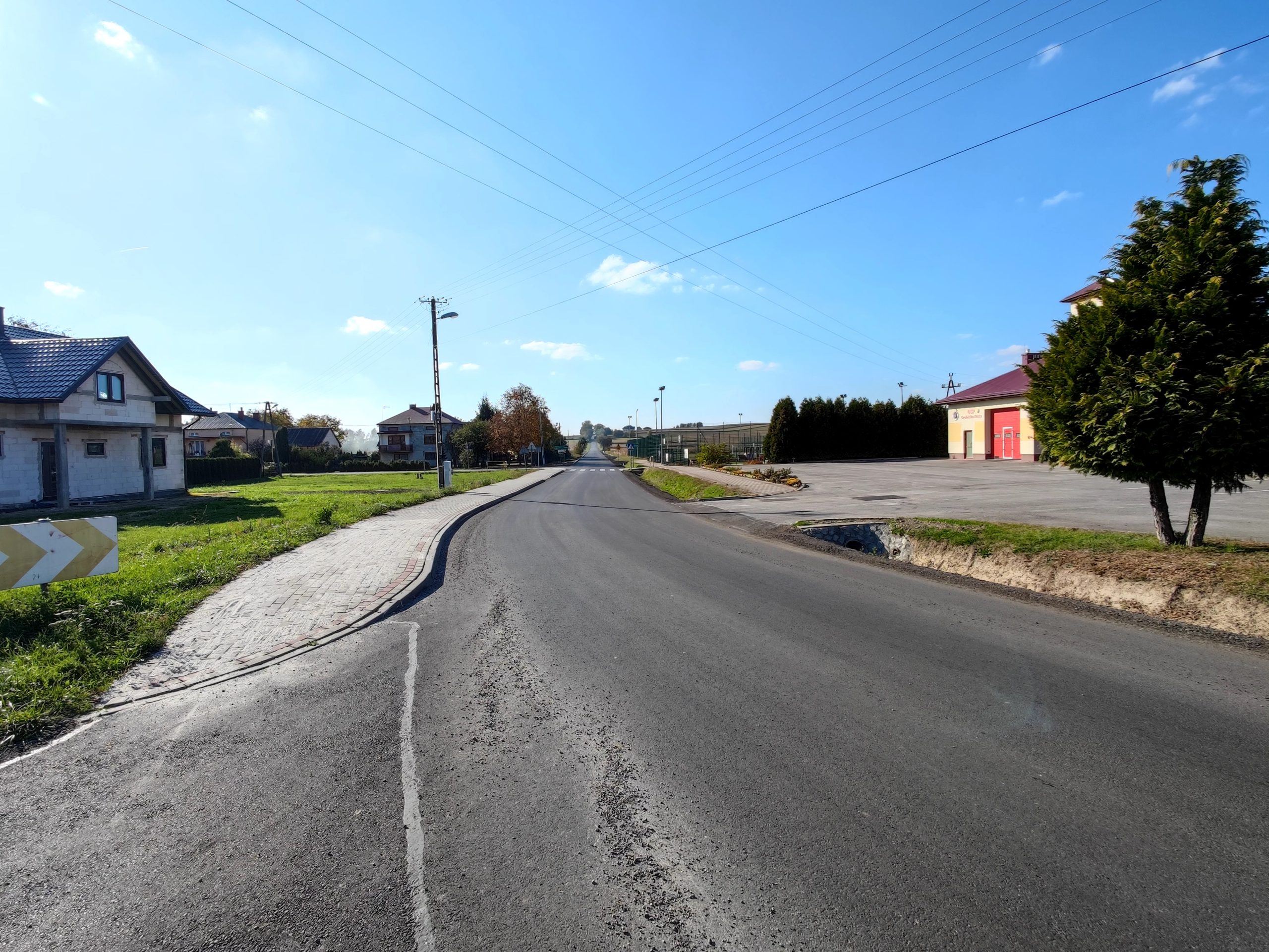 Zakończono przebudowę dwóch dróg powiatowych