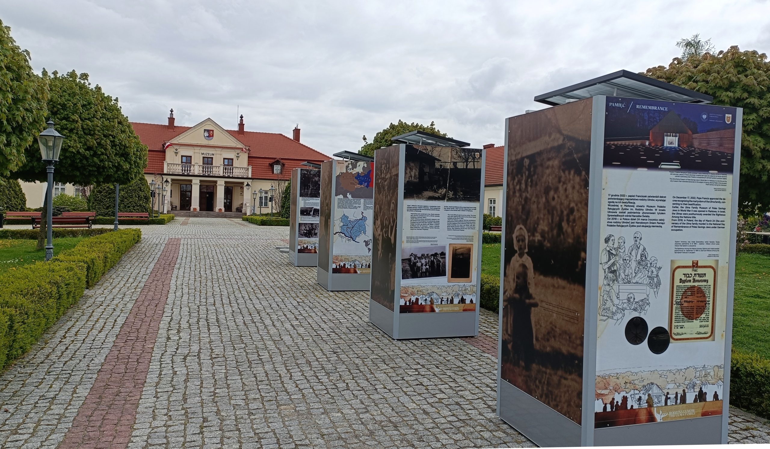 „Śmierć za człowieczeństwo. Rodzina Ulmów” – nowa wystawa czasowa w Muzeum Ziemi Leżajskiej